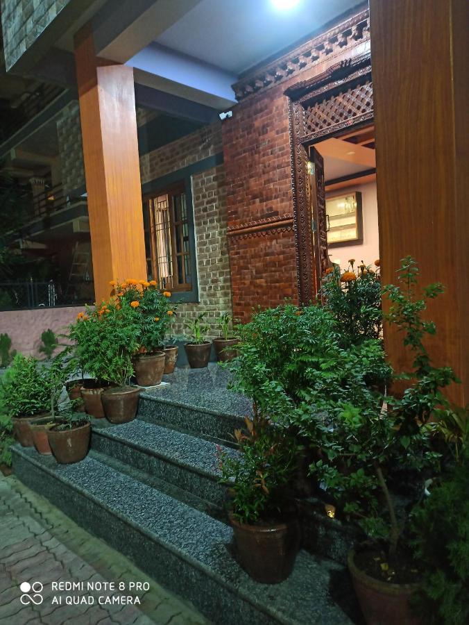 סאורהה Hotel Namo Buddha מראה חיצוני תמונה